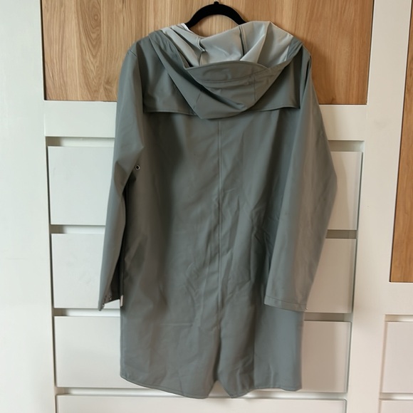 Rains Raincoat - Picture 4 of 4